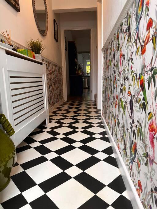 Дом отдыха Cosy 19th Century Two Bedroomed With Continental Breakfast *